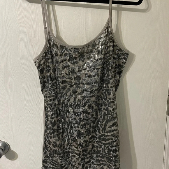Animal print sequence adjustable straps top size L/XL - Picture 1 of 3